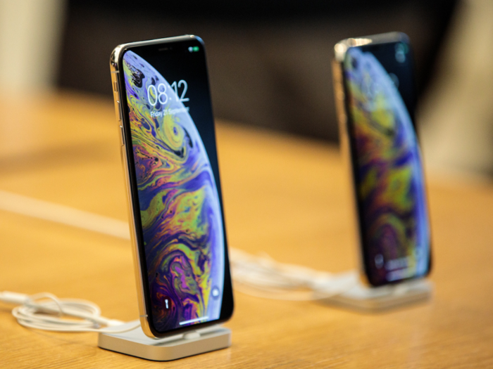 The phones weigh about the same, too — although the iPhone XS Max is a tiny bit heavier.