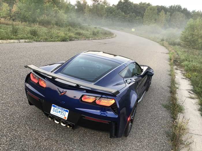 The rear wing defines the backside of this Vette ...