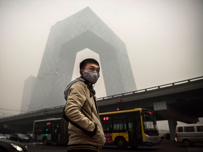 Air pollution raises lung cancer rates.