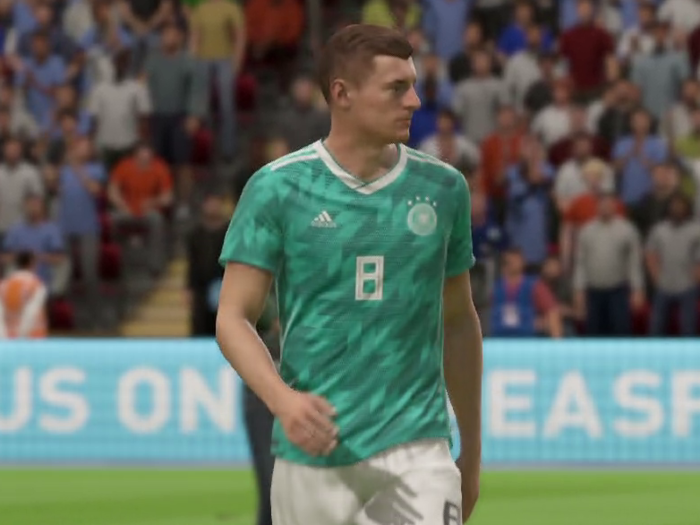 10. Toni Kroos - Germany/Real Madrid - 90 Overall