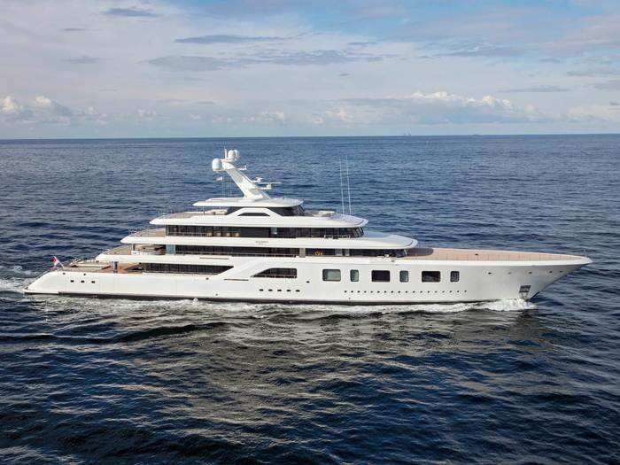 Aquarius (Feadship): Sold for €53 million in 2015 — Built by the Dutch, this yacht features a helipad, swimming pool, massage room, beauty salon, jacuzzi, gym, and a drop-down terrace for al fresco workouts. It is the show