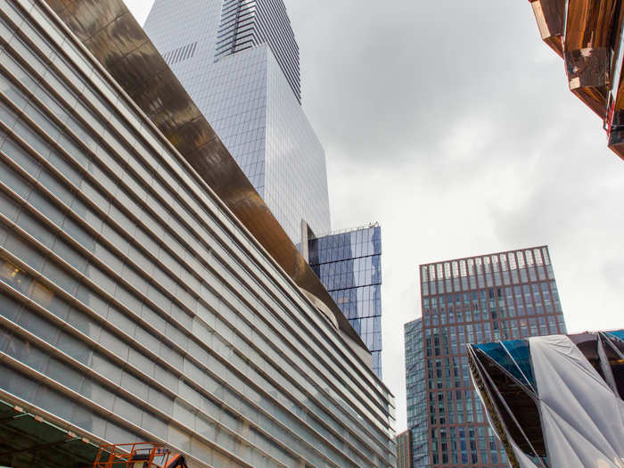 To the right of the retail center is 10 Hudson Yards, which feeds directly into the High Line. The structure is designed to meet LEED Platinum standards — the highest green building certification.