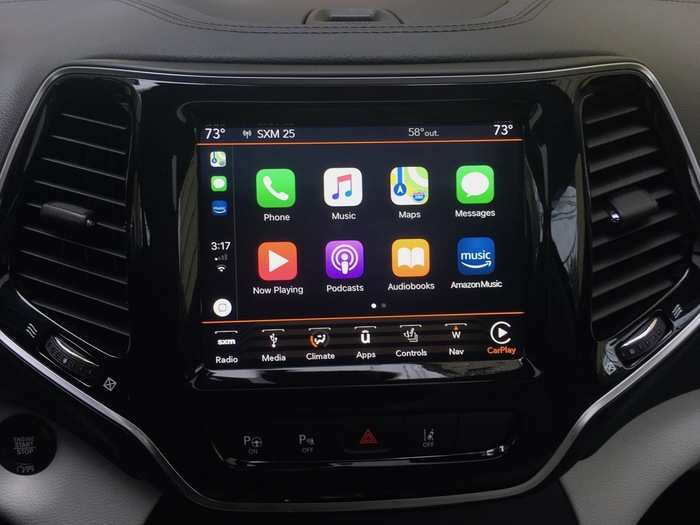 The system also features Apple CarPlay and Android Auto capability.