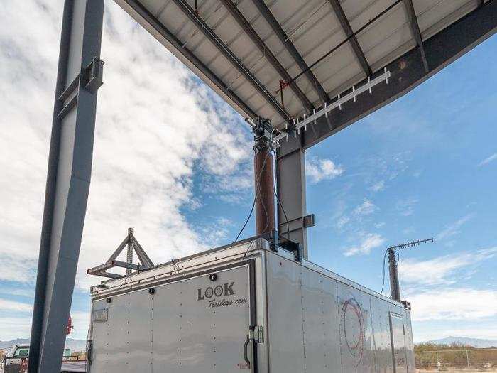 A mobile command center helps crews locate balloons and Stratollites. It