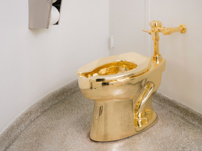 3. Gold toilets and bathrooms