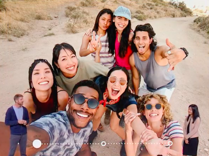 2. Google came up with a way to let you capture wider selfies in the Pixel 3, so you can include more people and details.