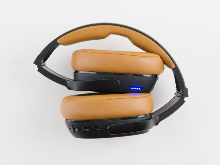 They look and feel great, too, but I wish they came with noise cancelling