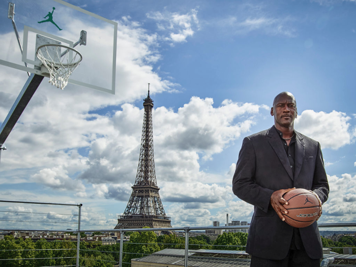 Now check out how Michael Jordan spends his millions.