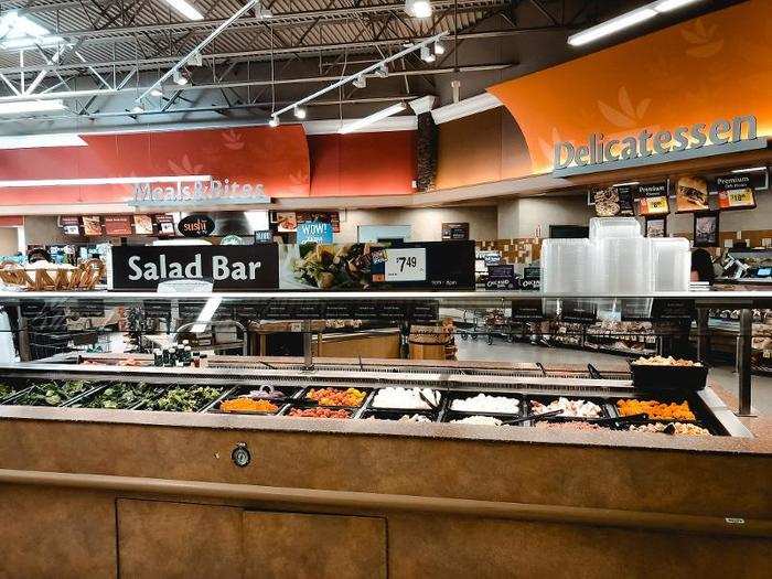 Stop & Shop also had a deli and hot-foods bar, plus a bakery that was near the front of the store.