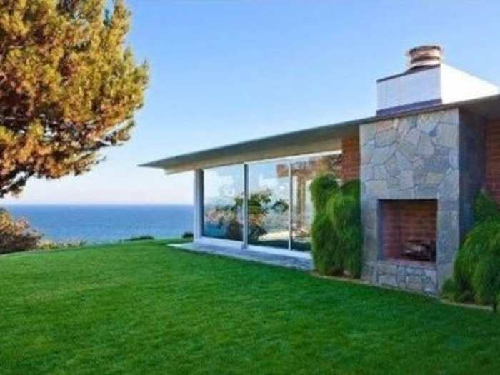 2011: Malibu beach house