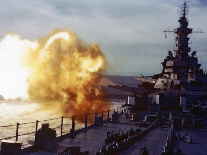 As an Iowa-class battleship, the most powerful class of battleships, the Missouri was armed with nine huge 16-inch guns, 20 five-inch guns, 80 40mm anti-aircraft guns, and 49 20mm anti-aircraft guns.