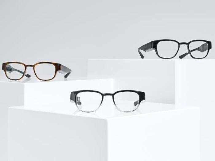 The glasses come in two different frames style and three colors.