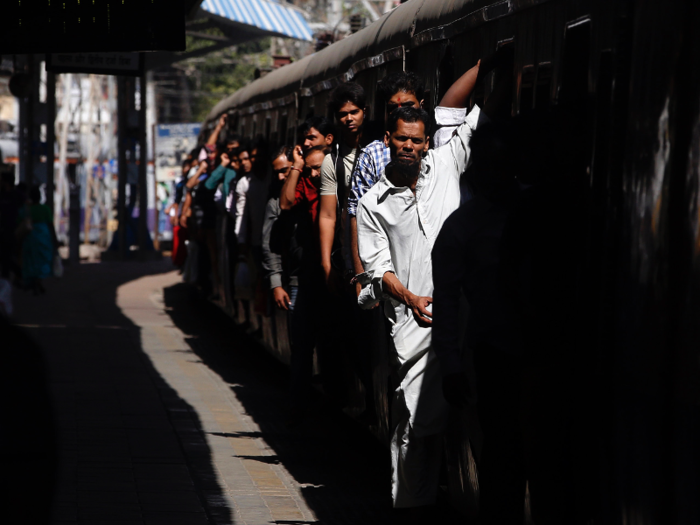 More than 7.5 million workers commute daily using the Mumbai transit system, which makes almost 3,000 trips a day.