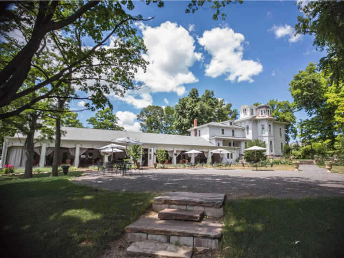 The estate has served both as a private residence and event venue. It looks cheerful enough for a wedding from the outside ...