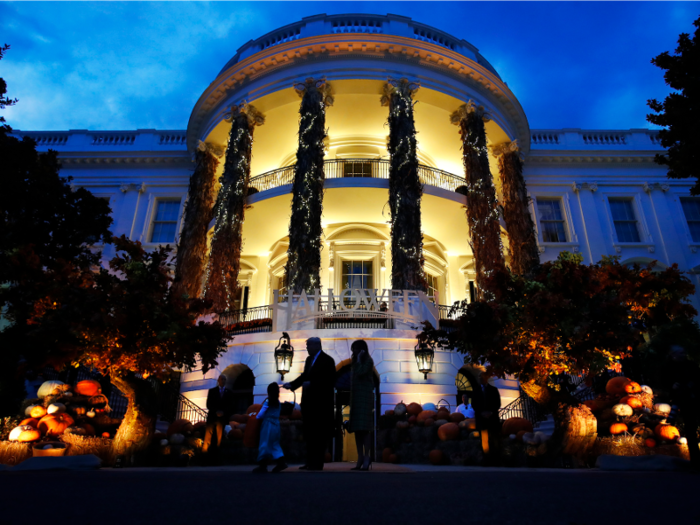 When the sun set, the White House