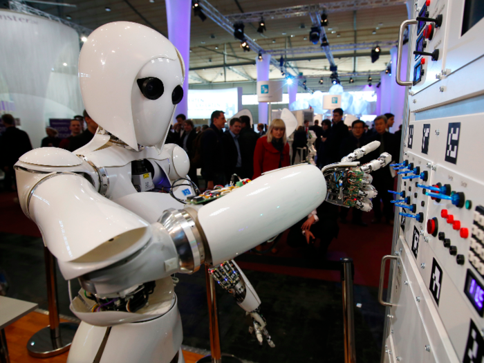 Intelligent machines could devastate humans if they are not controlled.