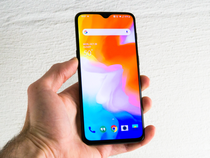 So what does the OnePlus 6T have that makes it a better buy than other top $800+ Android phones.