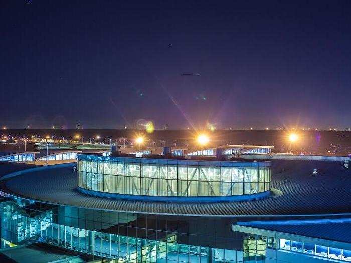 13. George Bush Intercontinental Airport (Houston, Texas):