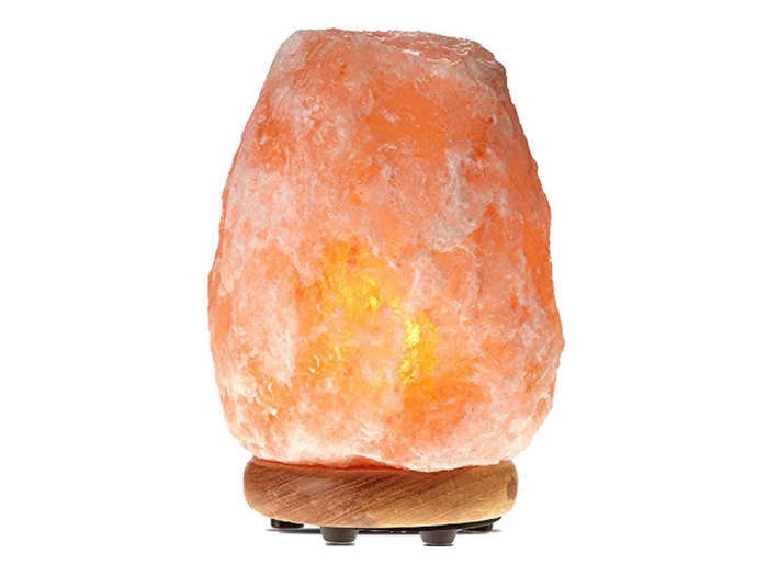 A relaxing Himalayan salt lamp