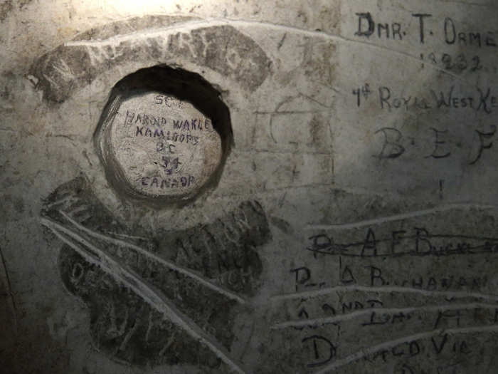 Others are inscriptions of the name of a soldier, often followed by details of his injuries. Of the 829 names recorded in the caves, around 500 are of Canadian soldiers.