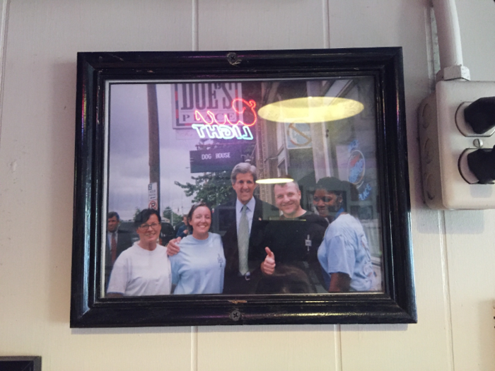 There was also a photo of former Democratic presidential candidate and secretary of state John Kerry.