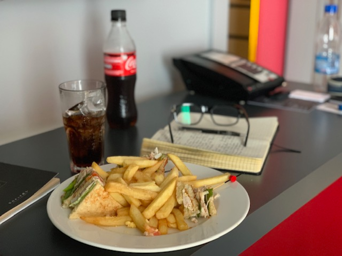 Constable usually tries to eat lunch with clients, but this time he had to eat on the run, grabbing a sandwich at 12:30 p.m. while taking a conference call with London, Frankfurt, and Hong Kong between meetings.