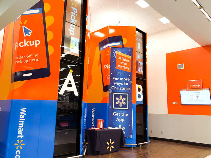 In April 2018, Walmart added pickup towers and pickup lockers to some of its stores.