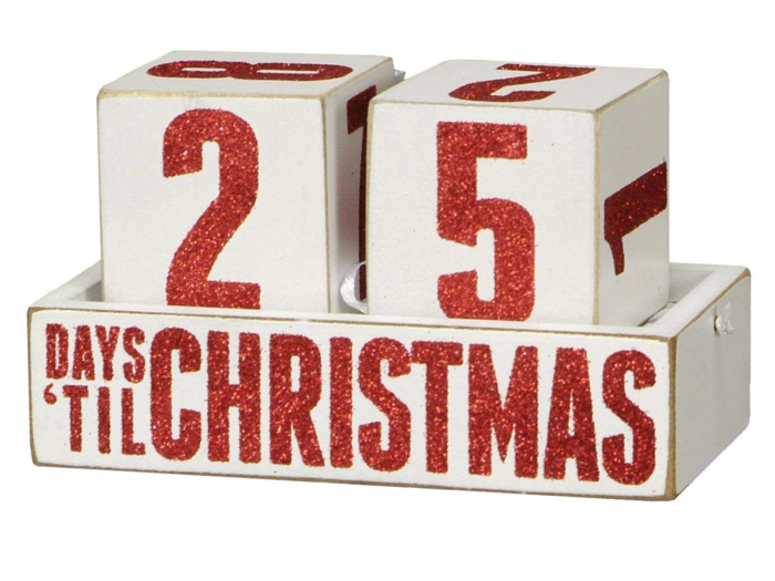 A cute Christmas countdown to keep on display