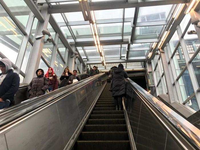 Traffic was flowing smoothly this morning, but with just one escalator in either direction, things could quickly get dicey, especially if one of the three lines that connect here has an issue.