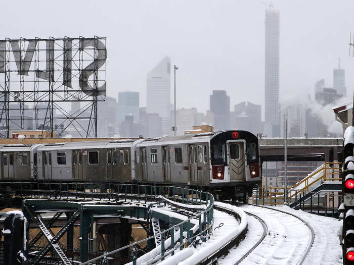 At this point, the line was known as the Queensboro Line, after both its destination and the Queensboro Plaza station just on the other side of the river, which happens to be very near Amazon’s chosen location.