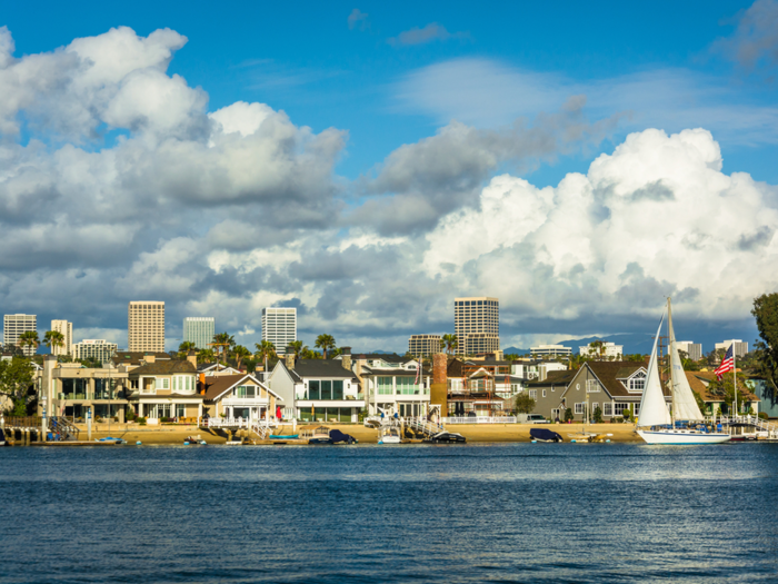 12. Newport Beach, California (92661)