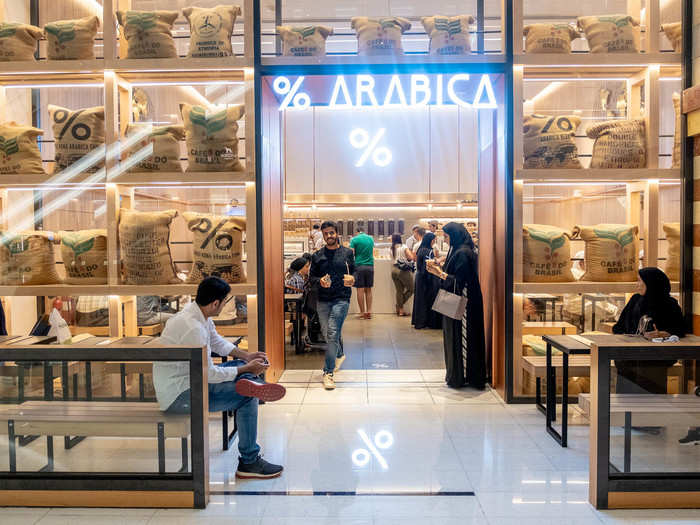 A highlight of my visit to the Dubai Mall was getting a cup of joe at %Arabica, a specialty coffee chain started in Kyoto, Japan.