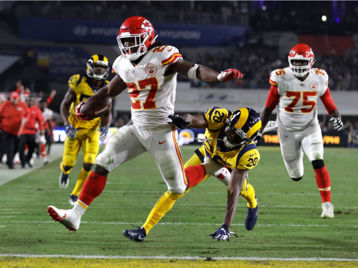 After both sides exchanged field goals to start the second quarter, Kareem Hunt corralled a 21-yard pass from Mahomes to put the Chiefs up for the first time in the game.