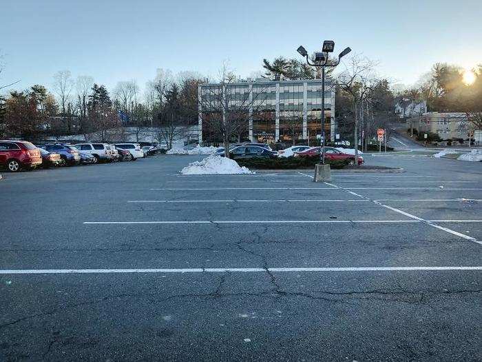 I was surprised to find the parking lot was mostly empty.