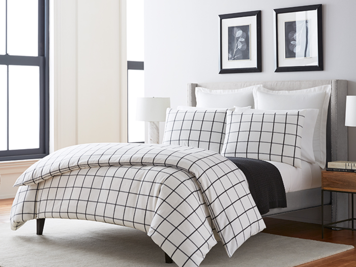 A flannel duvet cover set