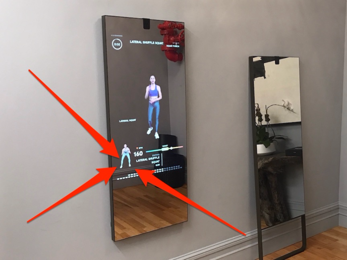 A couple of minutes into the workout, a smaller image of the instructor doing an alternative exercise pops up on the screen. Kailee Combs, vice president of fitness content at Mirror, told us that these are personalized to each user.