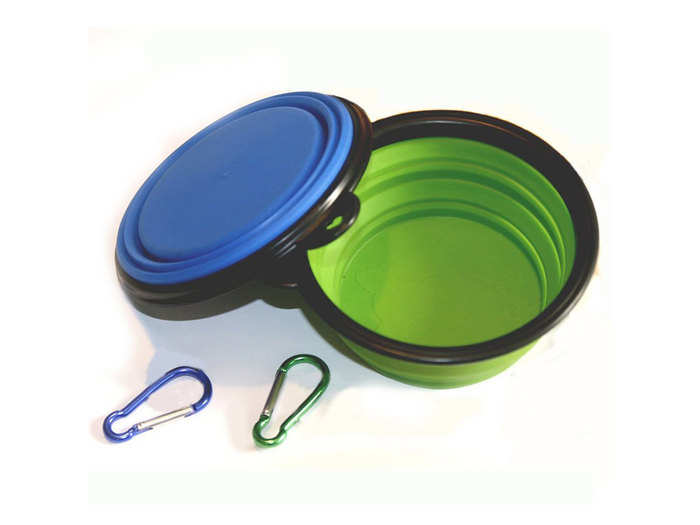 A collapsible bowl for food on the go