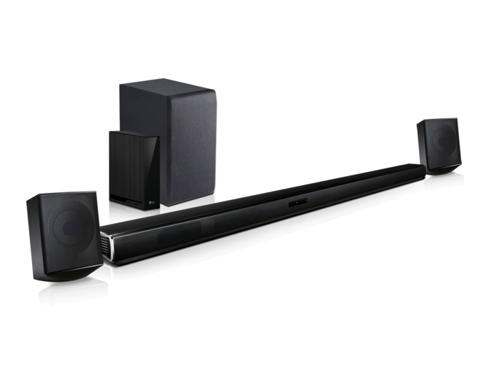 LG 2.1 Channel 300W High-Res Audio Soundbar System with Wireless Subwoofer - SJ4Y