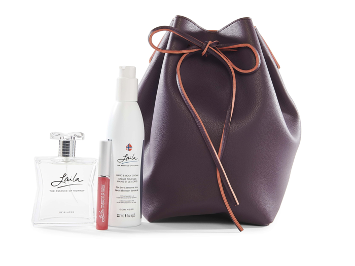 A fragrance set that comes with a trendy bucket bag