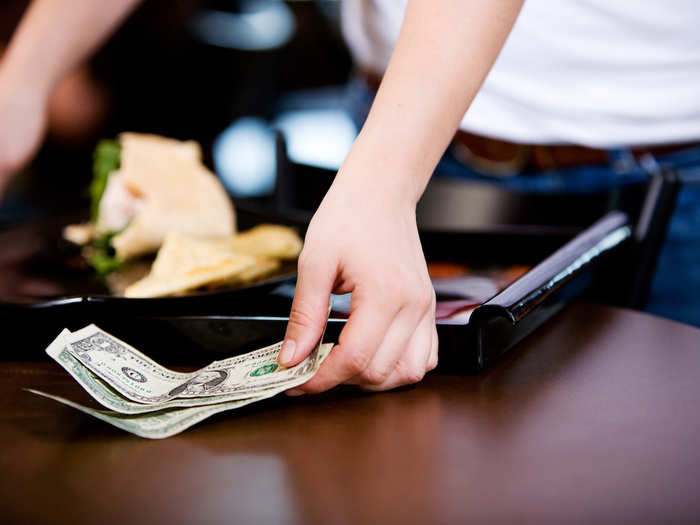 Calculate Tip: Quickly figure out how much you want to tip, just by entering your bill total.