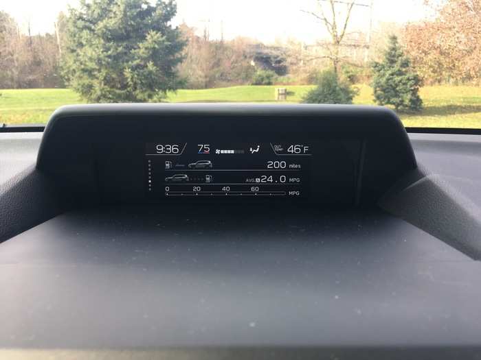 The secondary display, which is controlled using the "Info" button on the steering wheel, is just as useful. It offers readouts of the vehicles trip computer, climate control,...