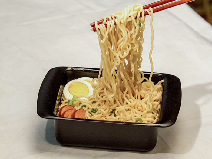 A rapid ramen cooker