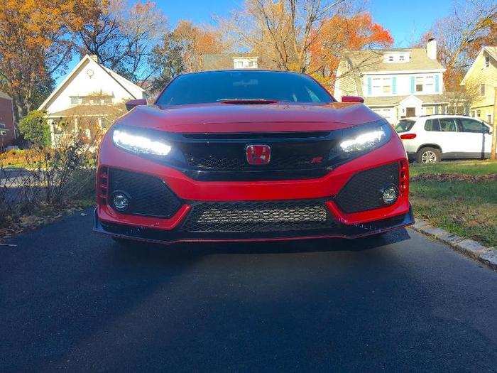 The slit at the top of the grille feels fresh air into the engine while the hood scoop cools the engine compartment.