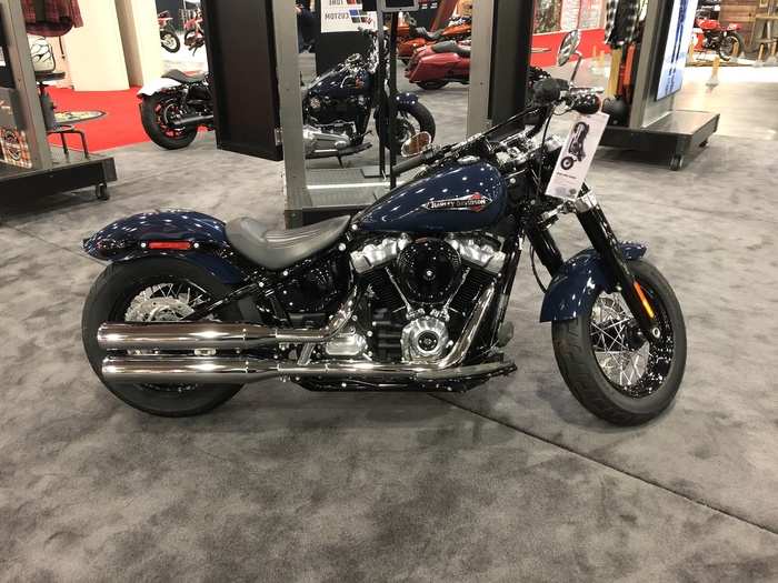 ... And a breathtaking Softail Slim.