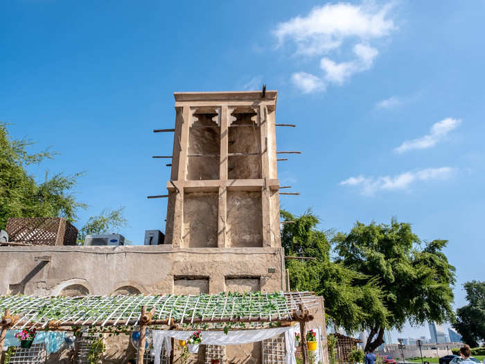 Like many Arabian buildings of the time, it has a wind tower, or malqaf, that funnels wind into the building for natural air circulation and cooling. It