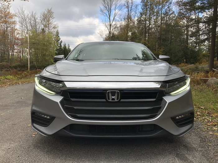 That said, the Honda badge is relatively in proportion, and the fascia conveys some measure of aggression — never a goal of the brand