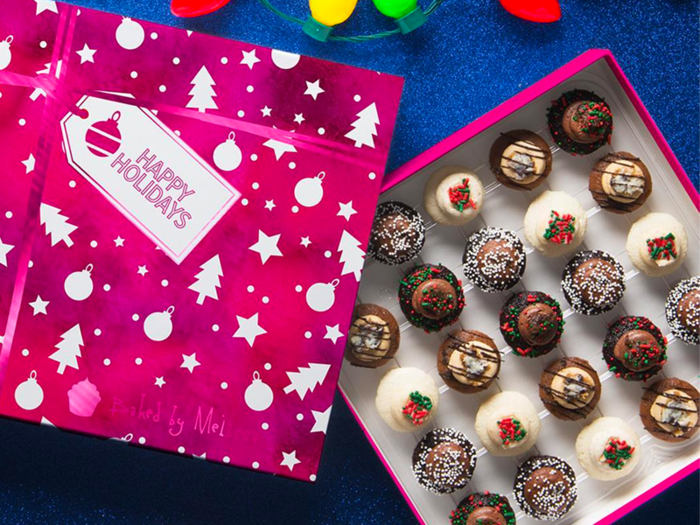 Bite-sized holiday themed cupcakes