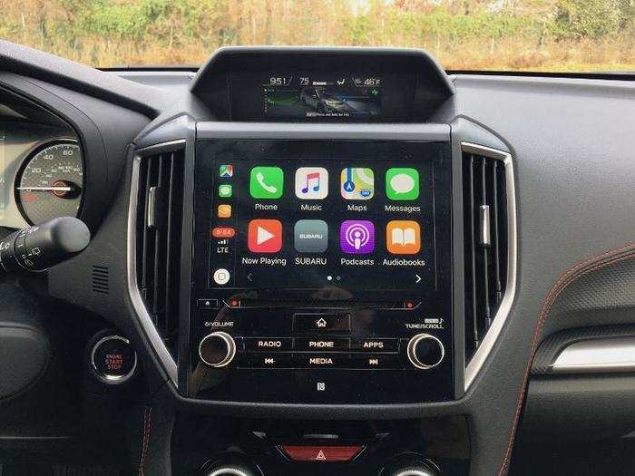 Features include Apple CarPlay, Android Auto, and Pandora App integration