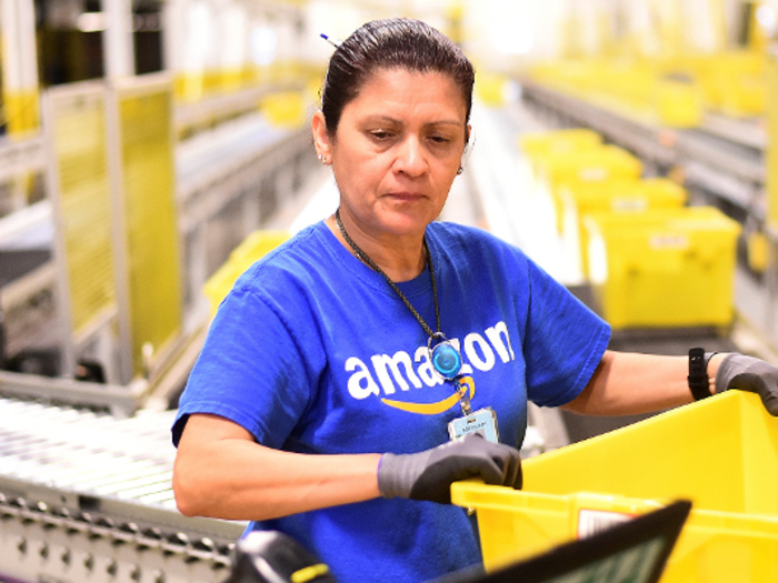 Amazon: CEO earned 59 times the median worker