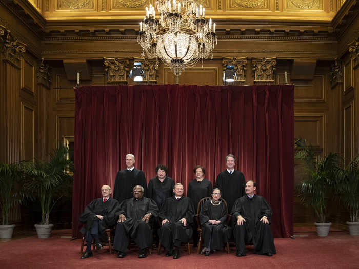 3. News photographers only have 2 minutes to take a photo of the justices together.